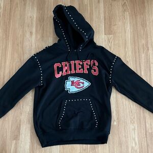 EUC Women's Gameday Couture Kansas City Chiefs Oversized Studded Hoodie - Large
